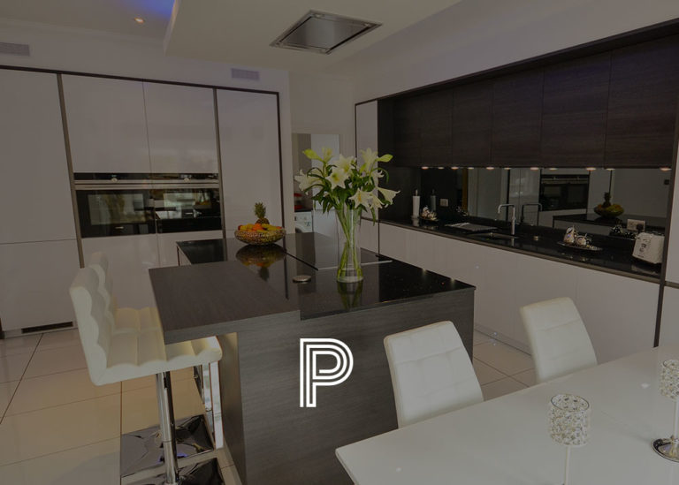 Palazzo kitchen and P